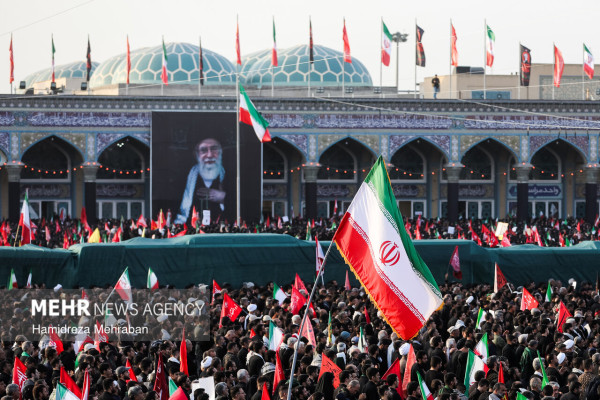 قم یکپارچه در سوگ