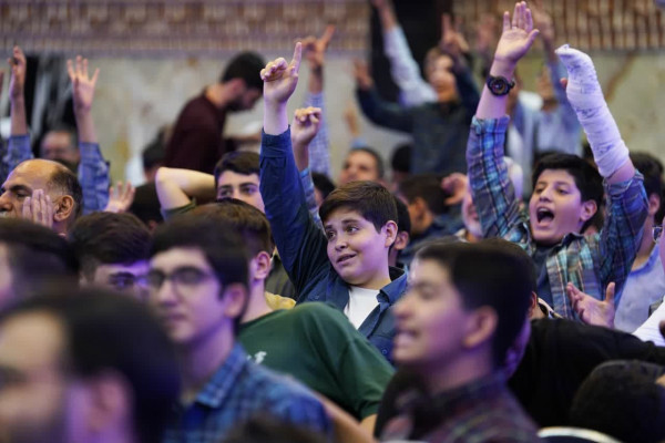 شاگرد کلاس حسینم