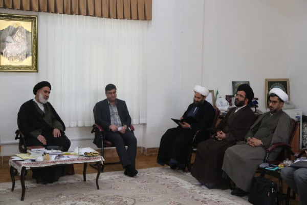 زمینه جذب جوانان به برنامه‌های قرآنی فراهم شود