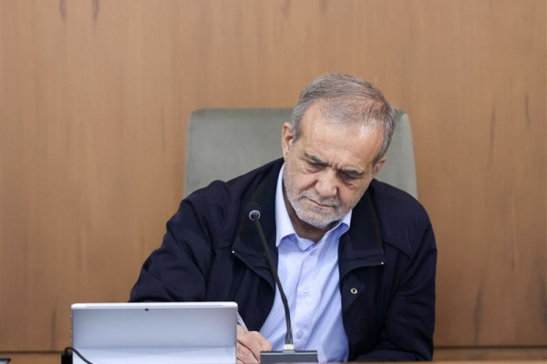 رئیس سازمان تبلیغات اسلامی و وزیر فرهنگ و ارشاد اسلامی اعضای شورای سیاست‌گذاری خانه ملی گفت‌وگوی آزاد شدند