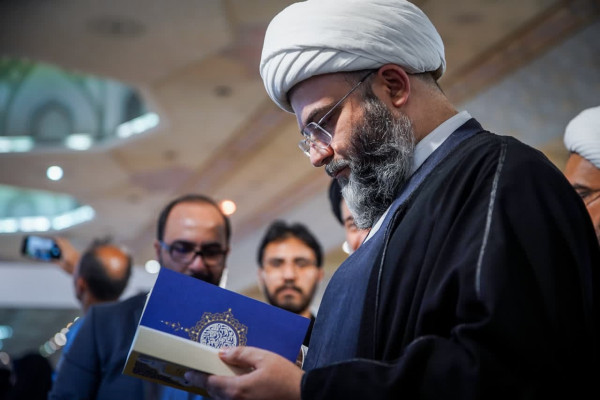 بازدید رئیس سازمان تبلیغات اسلامی از سی و ششمین نمایشگاه کتاب