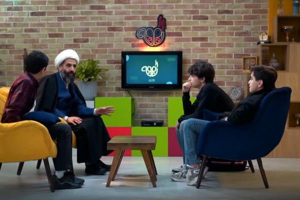 کافه نو در رسانه ملی، پل گفت‌وگوی نوجوانان و روحانیون شد