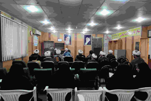 دشمن تمرکز اصلی خود را بر هدف قرار دادن «انسجام ملی» قرار داده است