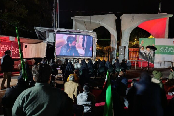 ۱۰ هفته اکران در تجمعات مردمی 