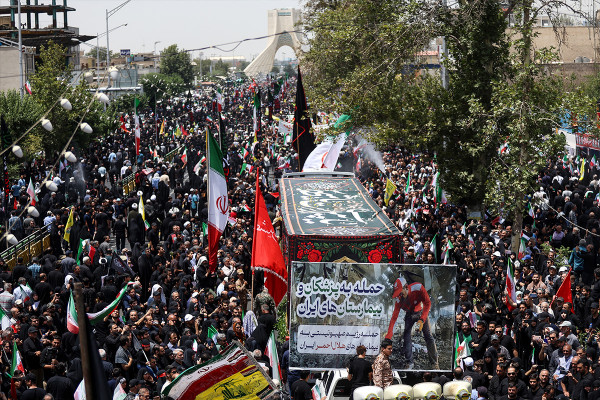 تشییع پیکر ۶۰ شهید اقتدار در تهران