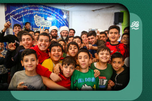 עֲתִיקָף: אמונה שקטה שמרעידה את הסטיגמות על נוער איראן